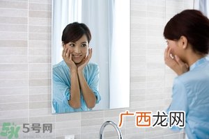 用洗面奶会长痘痘吗？洗面奶的使用步骤？