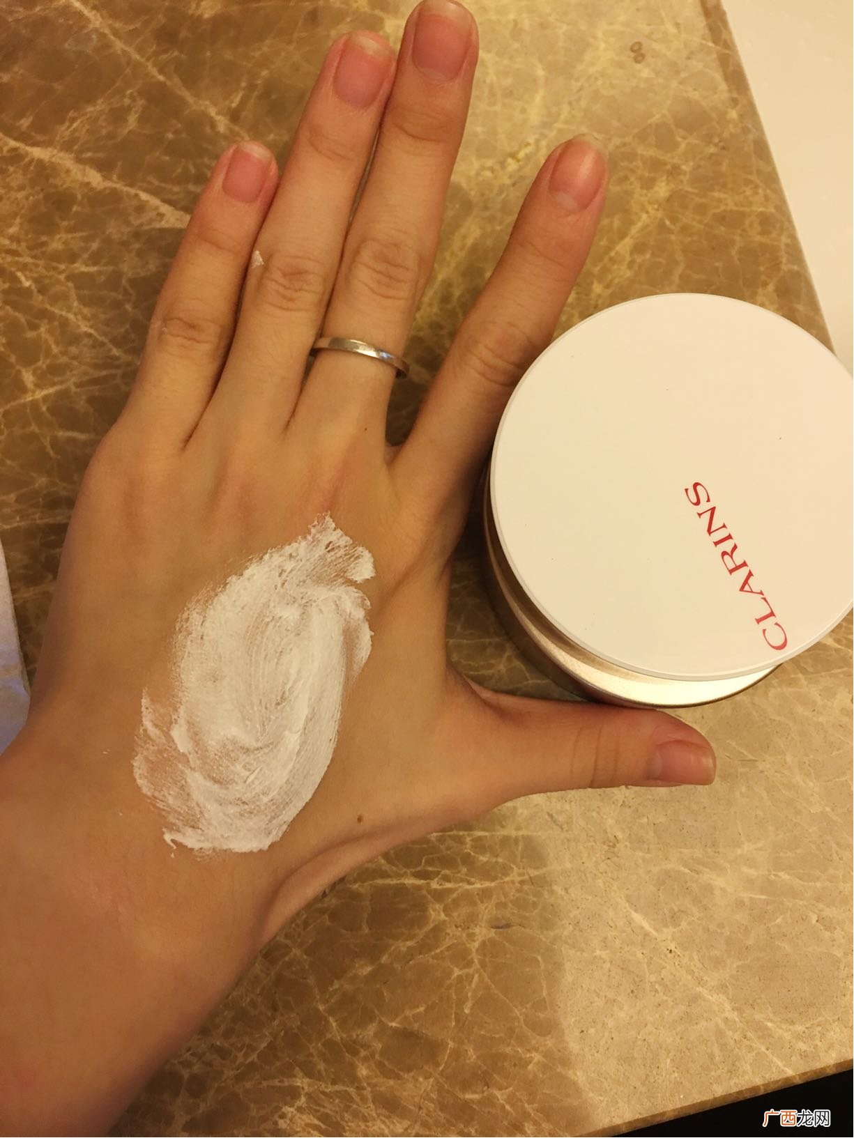 娇韵诗v脸面膜怎么样?娇韵诗v脸面膜好用吗?