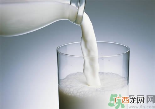 如何在家自制补水面膜？自制的面膜好用吗？