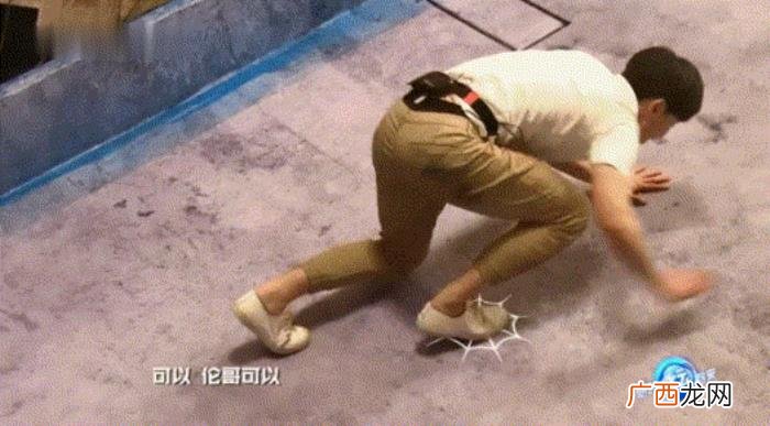 邓伦谈杨紫，综艺里获赞男友力爆表的邓伦回应和杨紫的关系