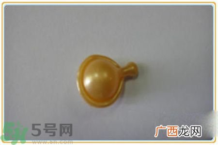 雅诗兰黛特润修护肌透精华胶囊使用方法