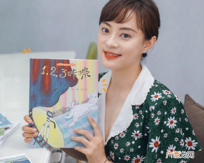 孙俪长头发，孙俪近照留长头发露美背展少女身材