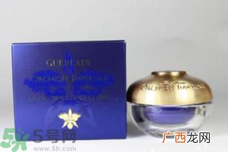 法国娇兰舒缓修护霜适合什么肤质？敏感肤质可以用法国娇兰舒缓修护霜吗？