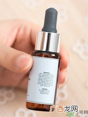 霓净思Neogence粉刺溶解精华液真假辨别图