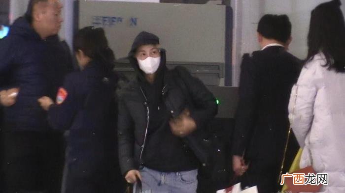 李溪芮恋情,李溪芮与神秘男游艇约会三小时恋情疑曝光
