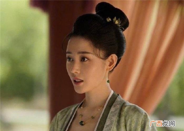 江疏影老板，张天爱公司老板下场撕江疏影经纪人