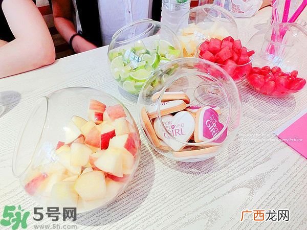宠爱之名宠爱女孩面膜怎么样?宠爱女孩矿物云丝面膜好用吗?