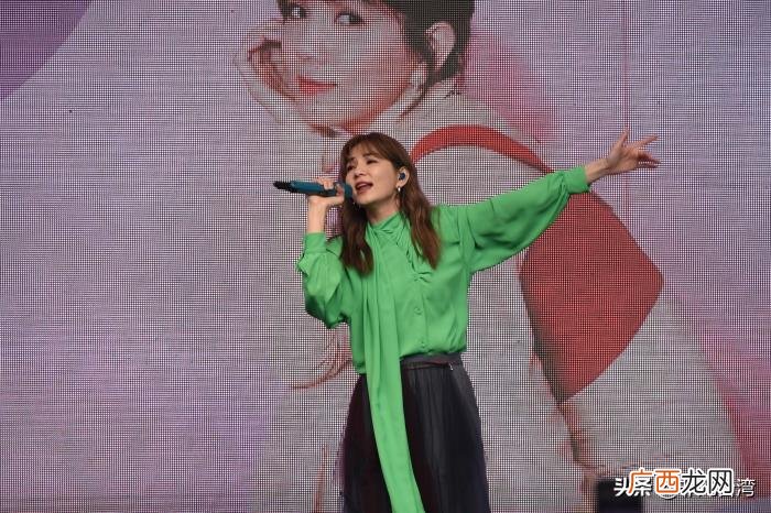 鬼鬼炎亚纶，陈嘉桦炎亚纶吴映洁出席抱抱节演唱会