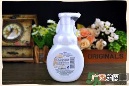 碧柔深层盈润洁面泡沫适合什么肤质？敏感肤质可以用碧柔深层盈润洁面泡沫吗？