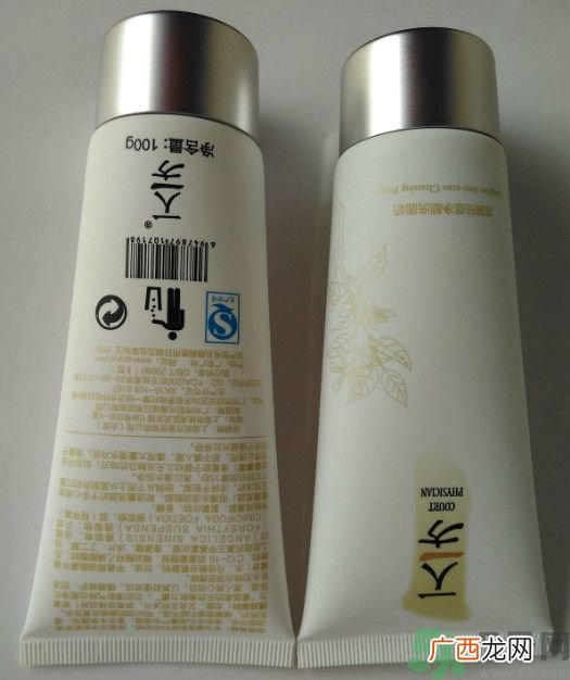 一人一方洗面奶好用吗？一人一方龙脑祛痘净颜洗面奶怎么样？