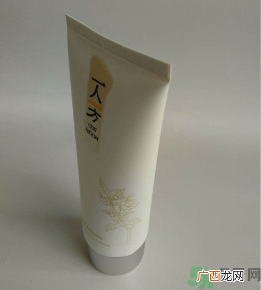 一人一方洗面奶好用吗？一人一方龙脑祛痘净颜洗面奶怎么样？