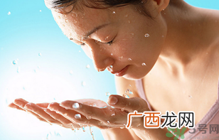 洗脸水里放盐有什么好处?洗脸水里加盐的功效与作用