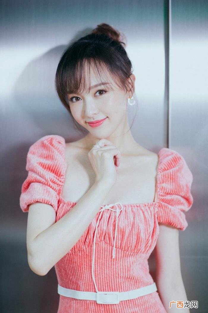 唐嫣主持人，朱丹重做主持人机智帮唐嫣化解尴尬