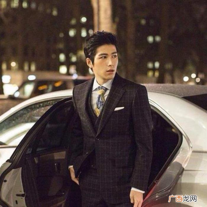 吴亦凡风格，陈学冬百变多面的穿搭风格打平了吴亦凡