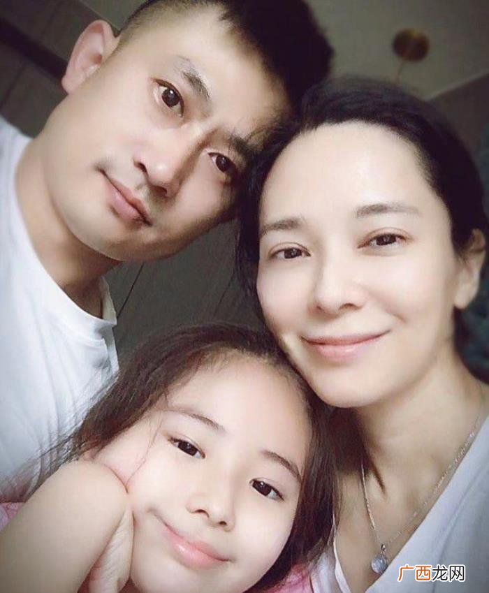 郭羡妮老公，47岁郭羡妮与丈夫分居一年多终团圆