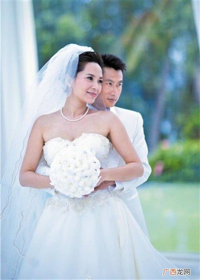 郭羡妮老公，47岁郭羡妮与丈夫分居一年多终团圆