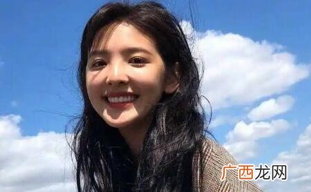 追女生就要追好看的女生，因为好看的女生没人追