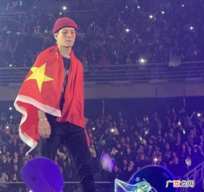 王嘉尔爱国，王嘉尔2年前爱国视频被翻出韩网骂翻