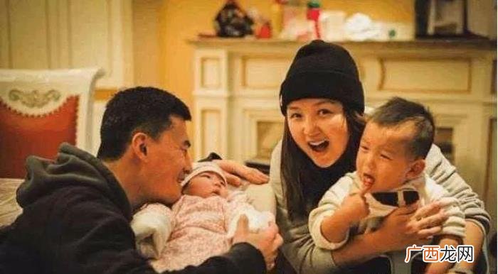何洁演唱会,何洁演唱会回应称赫子铭为了金钱利益无下限