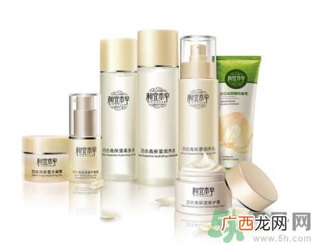 相宜本草适合什么年龄的人使用？相宜本草适合20岁左右的人使用吗？