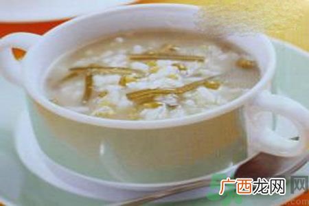 皮肤过敏怎么办？皮肤过敏吃什么？