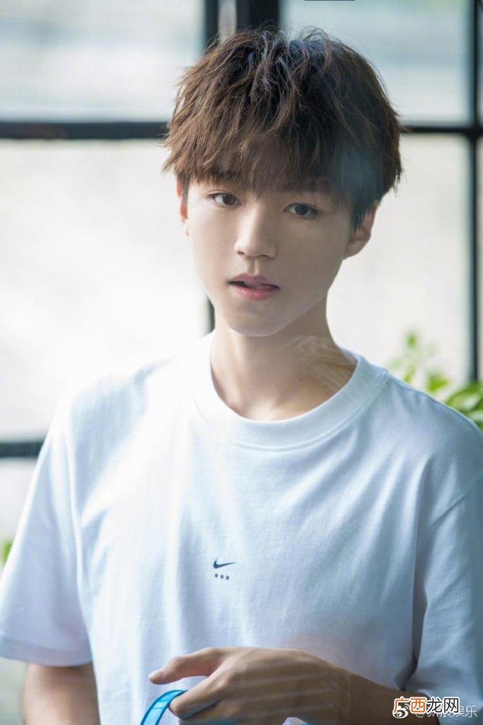 王俊凯声明,王俊凯连发两份强硬声明与杜嘉班纳解约