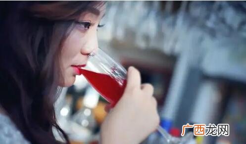 花心的女人有哪些表现？花心的女人要远离