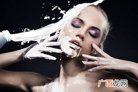 牛奶的妙用方法 调出雪白滑嫩肌肤