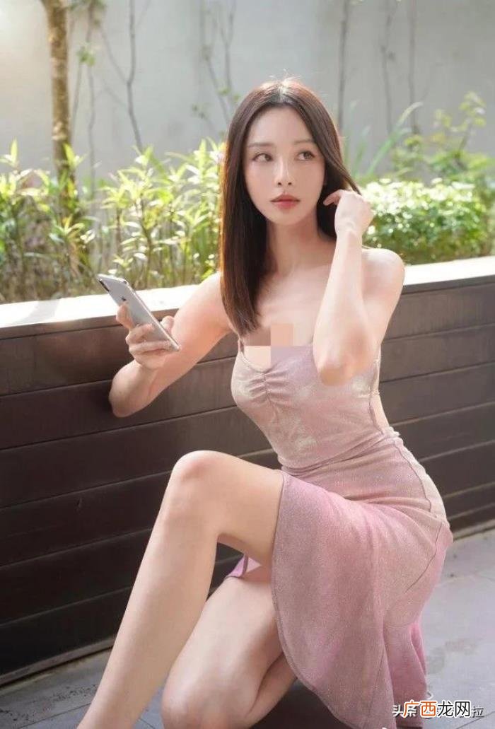 李云迪徒弟，钢琴家李云迪也有美女徒弟徒弟李元玲人美太性感