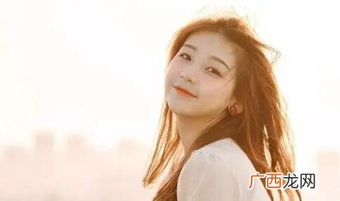 女生主动说早安怎么回复？高情商回复方法暖她一天