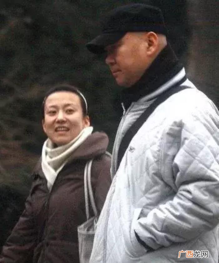 郭冬临老婆，51岁怕老婆的郭冬临和老婆近照曝光