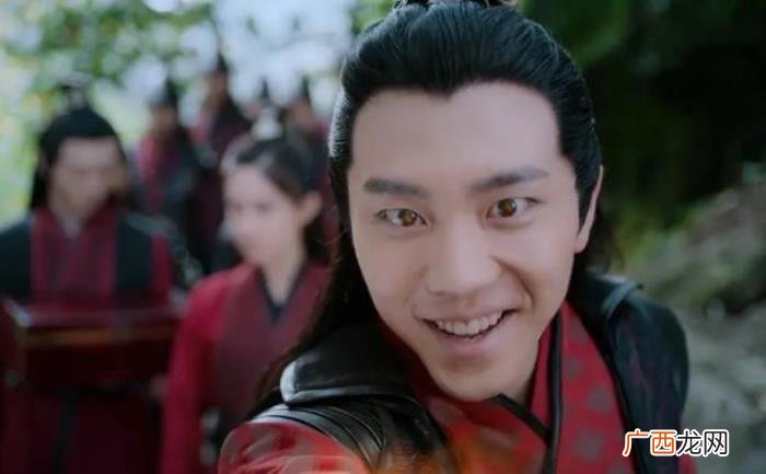 杨紫和贺鹏，杨紫第一任男友贺鹏在热血同行里再演反派