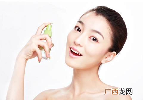 不同肤质应该怎么补水