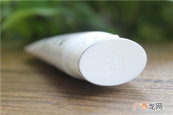 隔离乳有什么作用 正确用法是什么