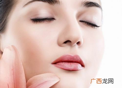 额头上长痘痘是什么原因