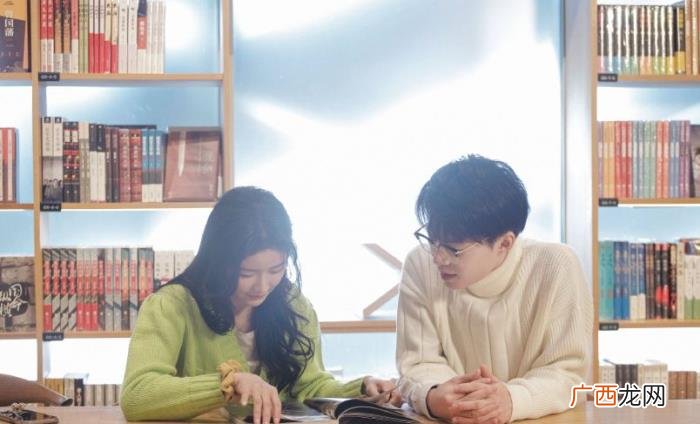 王大陆女友，原来王大陆的正牌女友是离过婚的她