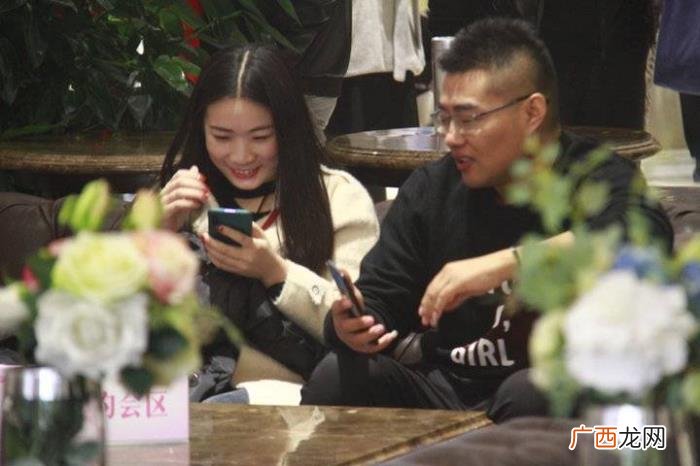 找单身相亲，聊城众多单身青年男女相亲会现场寻找心仪对象