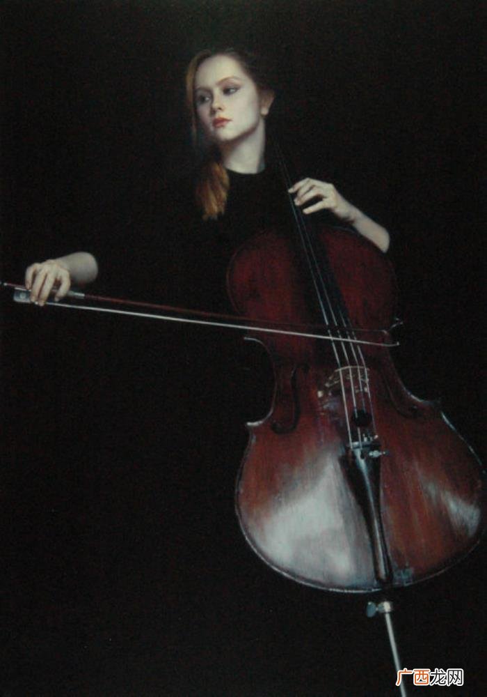 油画陈逸飞，著名画家陈逸飞的女性题材油画作品欣赏