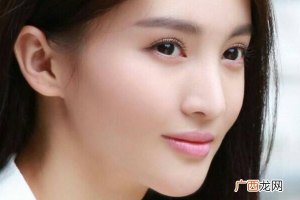 坚持这样洗脸 你永远都没皱纹