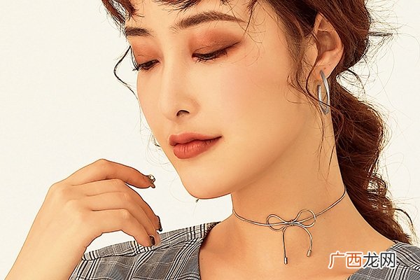 掌握秋季控油小秘诀 靓丽形象不见分