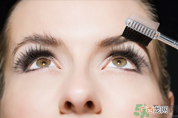 眉周纹是怎么形成的？眉周纹怎么去除？