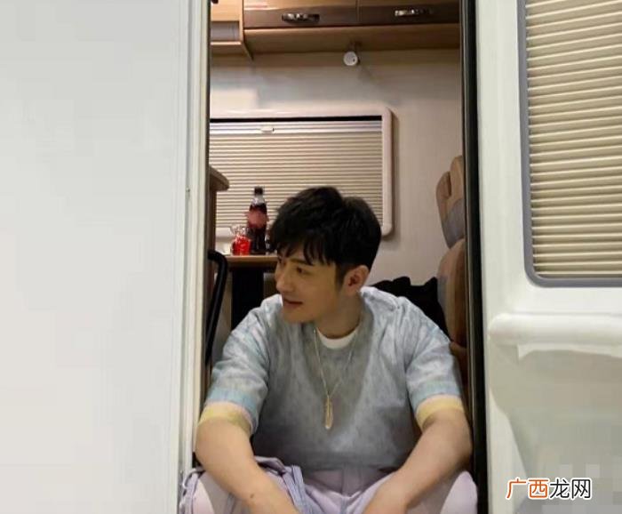 黄晓明发型，黄晓明换发型&amp;quot;去油&amp;quot;成功