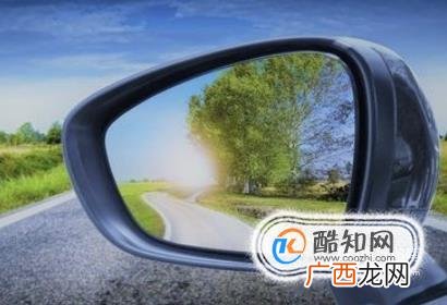 如何更换拆装汽车后视镜镜片