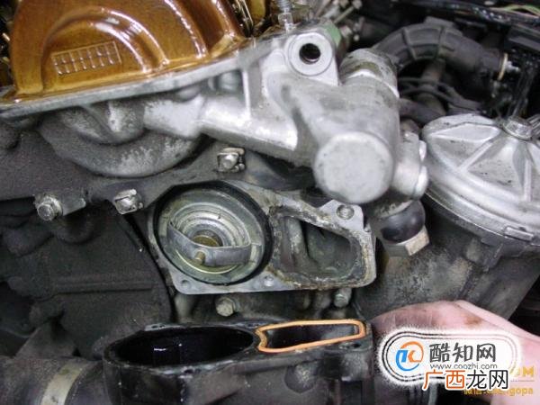 看图讲解，汽车仪表盘几个指示灯亮起代表什么？