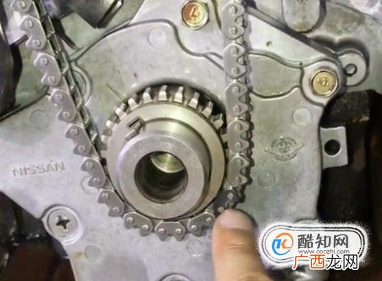 尼桑天籁2.3发动机正时链条标记