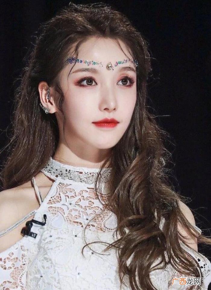 姜贞羽颜值，创造营靠颜值占据热搜第一的姜贞羽
