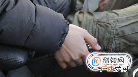 汽车手刹使用技巧