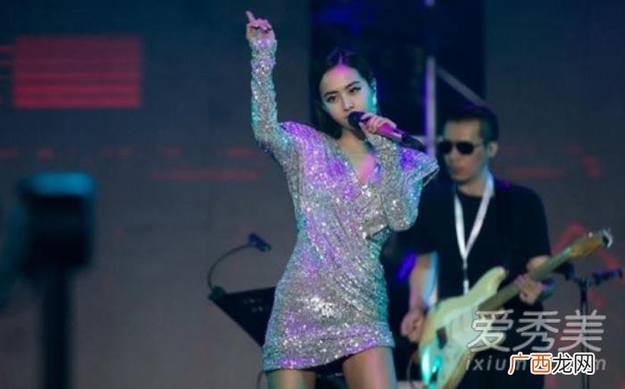 心疼蔡依林，蔡依林激光事件原因令人心疼又气愤