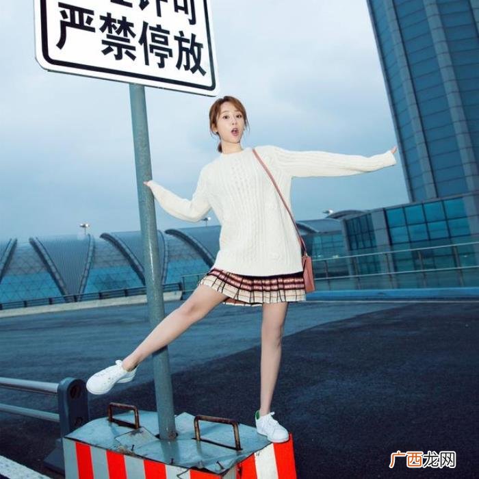 蒋梦婕闺蜜，别看杨紫和蒋梦婕勾肩搭背闺蜜同行