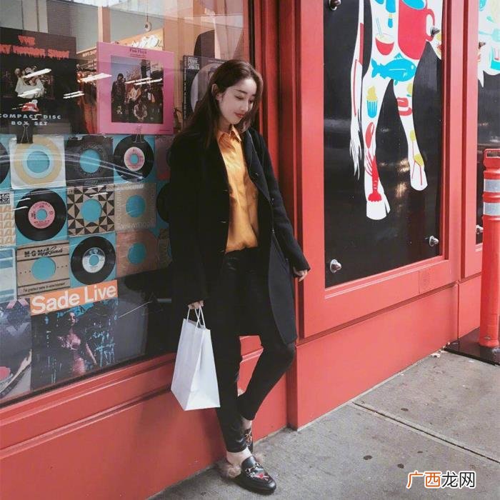 蒋梦婕闺蜜，别看杨紫和蒋梦婕勾肩搭背闺蜜同行